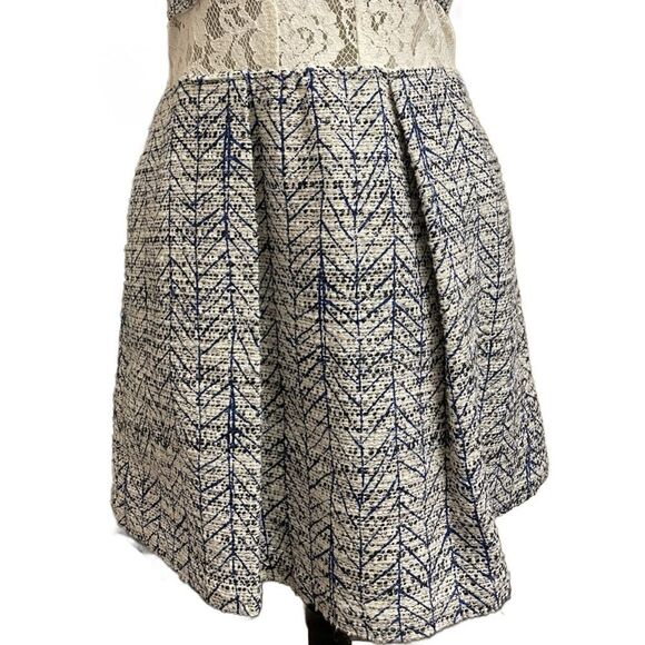 Sea New York Tweed Fit & Flare Dress w/White Floral Lace Cut Outs & Pockets (4) - Picture 14 of 16